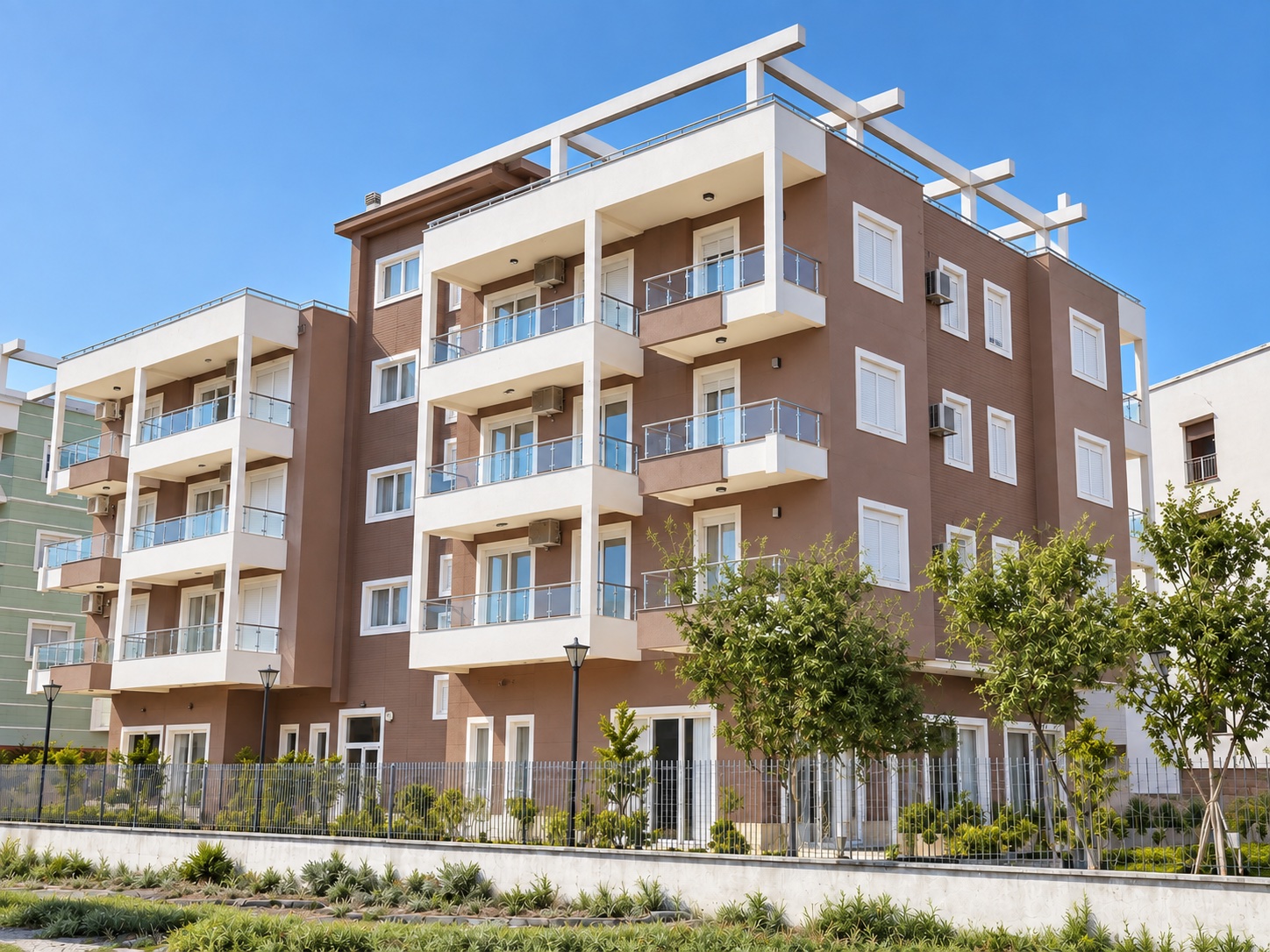 24-unit hotel at Marina Orikum, Orikum