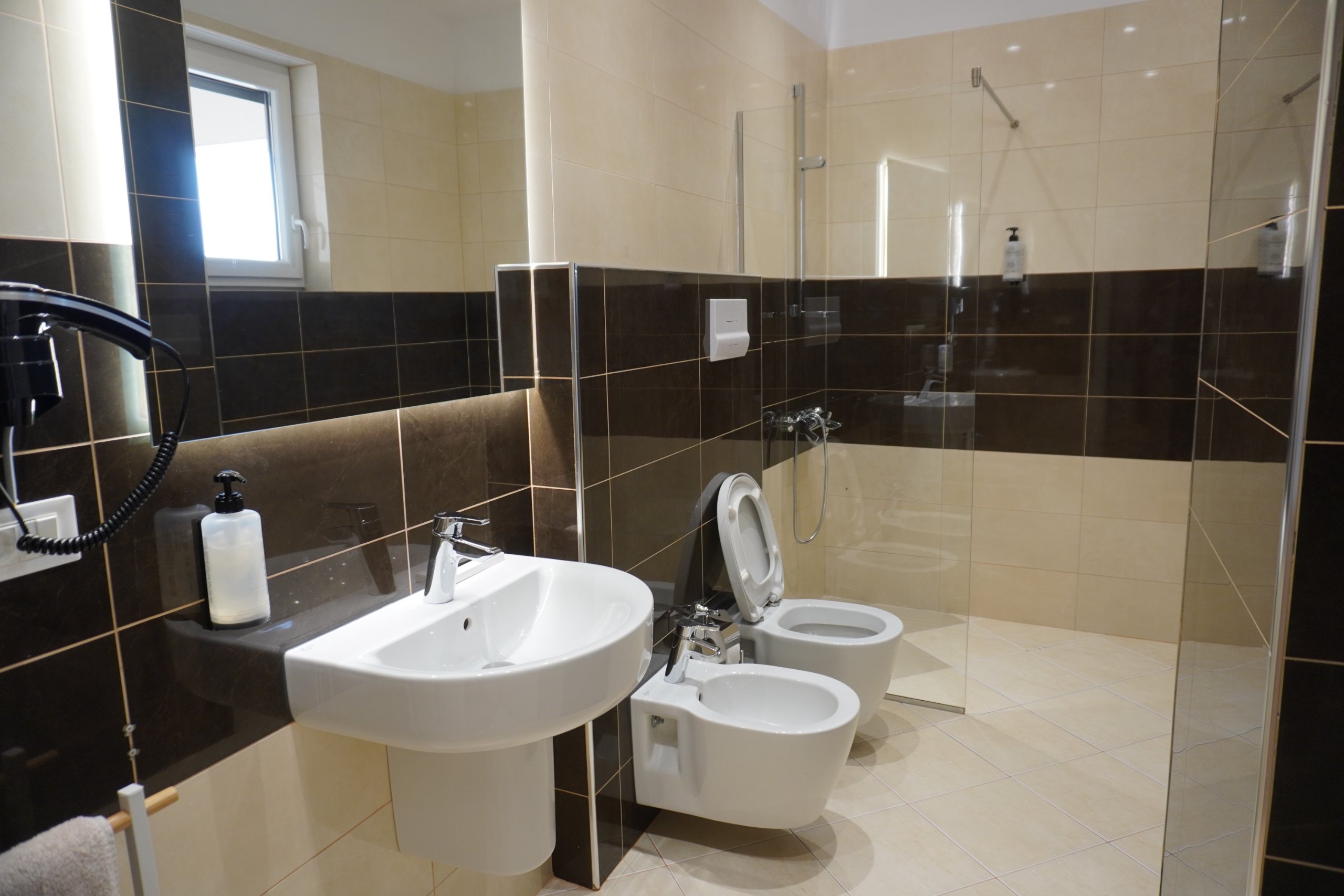 3-bedroom apartment in Galleria Roma, Tirana