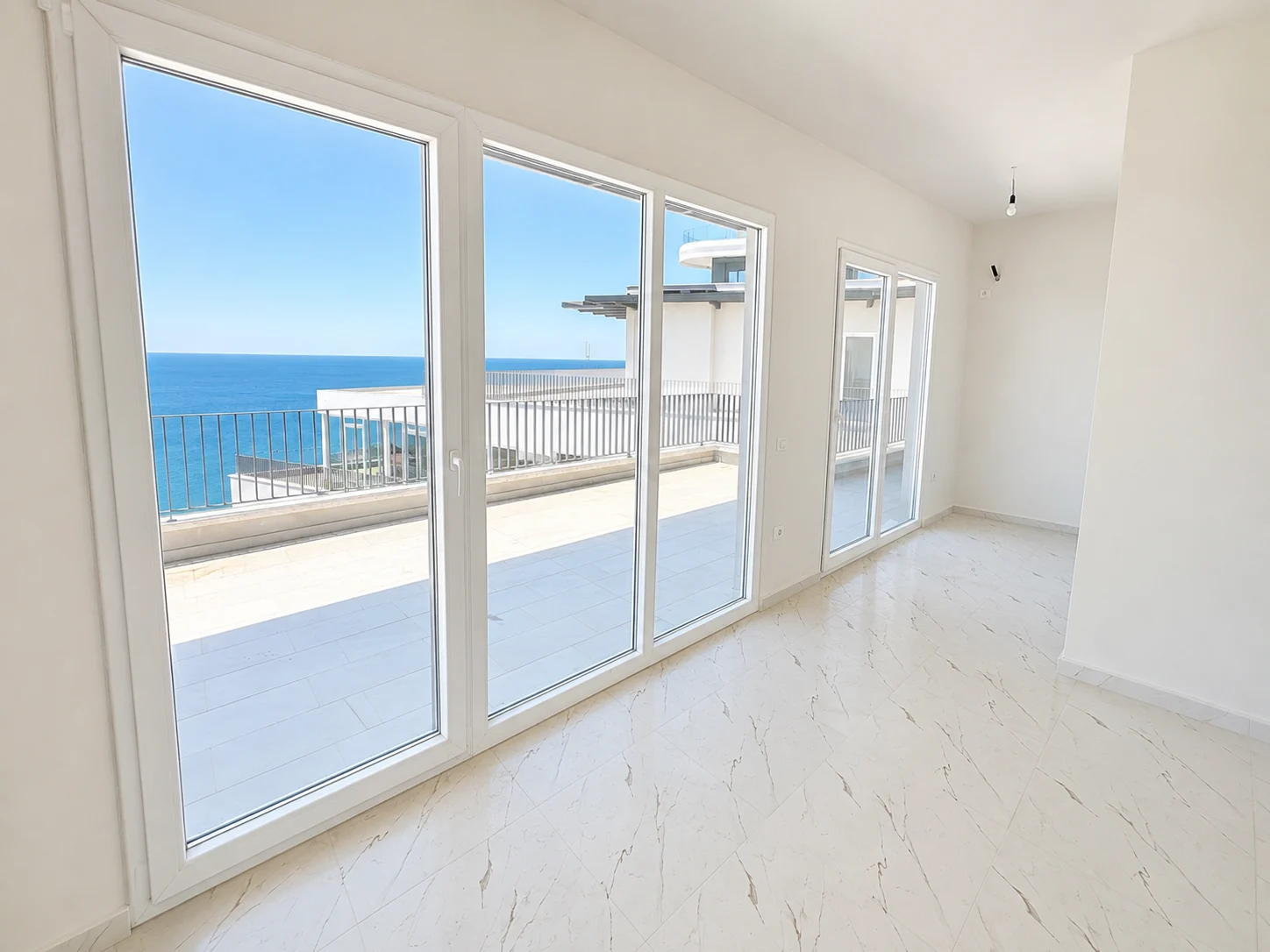 1-Bedroom Penthouse, 11th Floor, Unit S3, Rana E Hedhun, Shëngjin