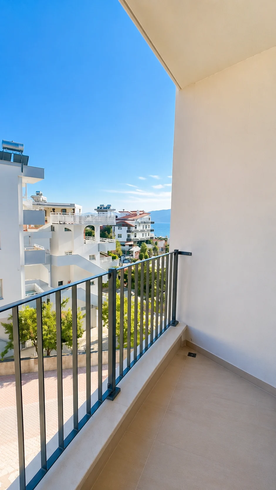 2-Bedroom Apartment on Lungomare, Vlora – Emera Residence