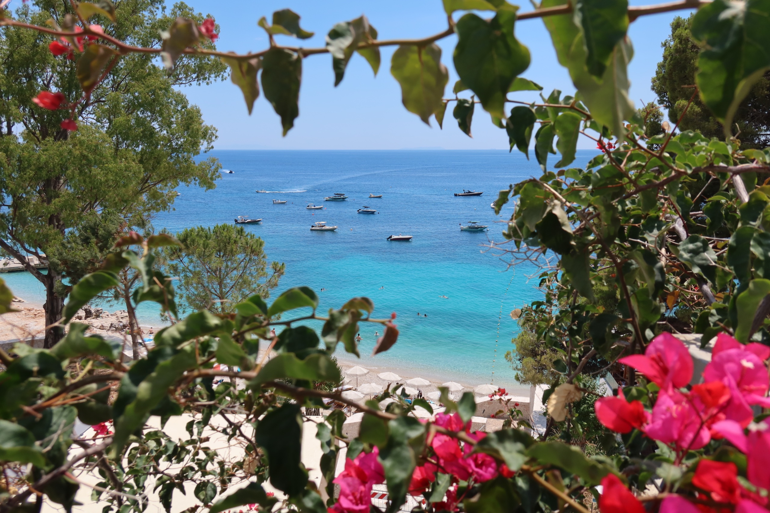 Seafront 1-bedroom mini-penthouse in Dhermi, Himara