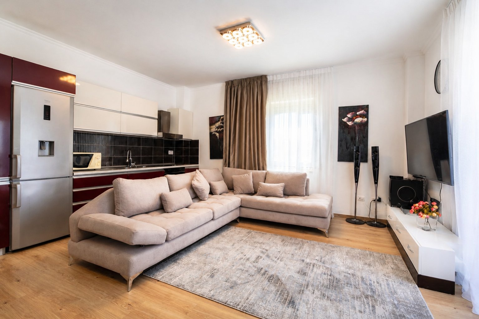 2-bedroom beachfront apartment in Golem, Durres