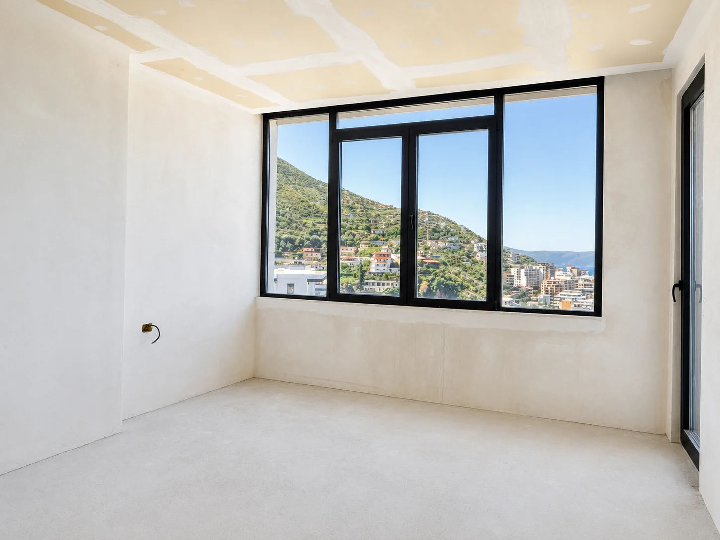 1-Bedroom Apartment for Sale in Uji i Ftohtë, Vlora